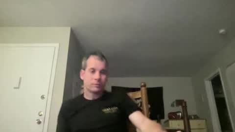 Snapshot of tleigh24 chatting on January 10, 2025, 11:18 pm tleigh24 online show from January 10, 2025, 11:18 pm