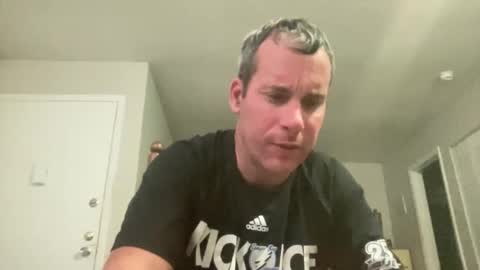 Snapshot of tleigh24 chatting on December 14, 2025, 1:55 am tleigh24 online show from December 14, 2025, 1:55 am