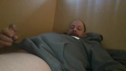 Snapshot of tmacdaddy82 chatting on February 14, 2025, 9:43 pm tmacdaddy82 online show from February 14, 2025, 9:43 pm