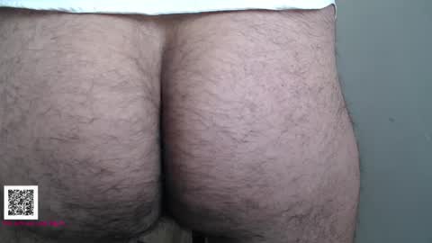 Snapshot of toaster1993 chatting on March 24, 2026, 8:41 am Leonel online show from March 24, 2026, 8:41 am