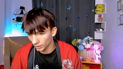 tobi_yours online show from September 24, 2025, 7:06 pm