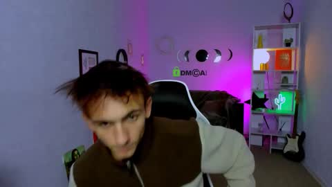tobi_yours online show from October 3, 2025, 7:22 pm