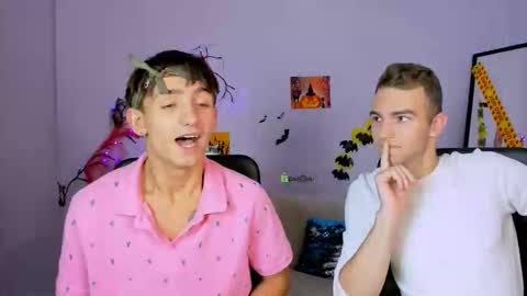 tobi_yours online show from October 23, 2025, 12:59 pm