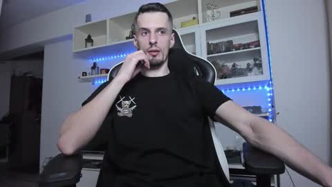 Snapshot of toddclaytonn chatting on December 1, 2025, 6:13 pm Todd online show from December 1, 2025, 6:13 pm