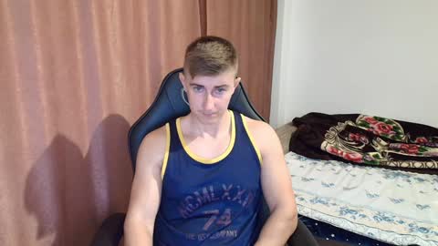 todhorny987 online show from December 18, 2024, 12:07 pm