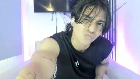 Snapshot of toji_lee chatting on October 26, 2025, 8:26 pm toji lee online show from October 26, 2025, 8:26 pm