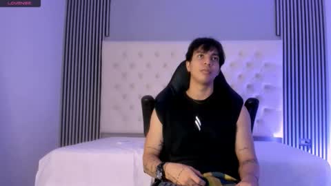 Snapshot of toji_lee chatting on December 3, 2025, 4:09 am toji lee online show from December 3, 2025, 4:09 am