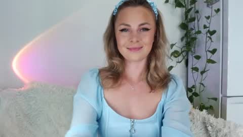 tokens_are_sexy online show from June 18, 2026, 9:52 pm