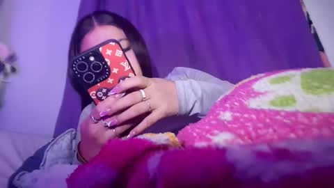 Snapshot of tokiio_petit chatting on December 1, 2025, 11:48 am Tokio petit online show from December 1, 2025, 11:48 am