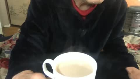 Snapshot of tokyo2024 chatting on January 4, 2025, 5:05 am small man online show from January 4, 2025, 5:05 am