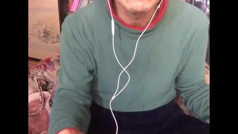 Snapshot of tokyo2024 chatting on February 17, 2025, 4:42 am small man online show from February 17, 2025, 4:42 am