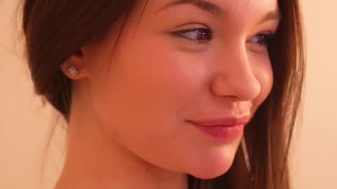  ALICE  online show from November 9, 2025, 3:21 pm