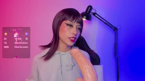 Snapshot of tokyo_blues chatting on December 18, 2024, 12:10 am Halsey Sofii online show from December 18, 2024, 12:10 am