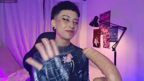 Snapshot of tokyo_blues chatting on October 18, 2025, 7:53 am Halsey Sofii online show from October 18, 2025, 7:53 am