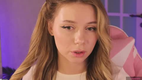 tokyo_n online show from February 3, 2025, 11:09 am