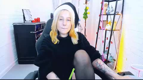 Snapshot of tollimoll chatting on December 26, 2024, 9:11 am Tolli Moll online show from December 26, 2024, 9:11 am