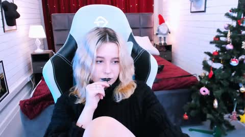 Snapshot of tollimoll chatting on January 6, 2025, 11:29 am Tolli Moll online show from January 6, 2025, 11:29 am