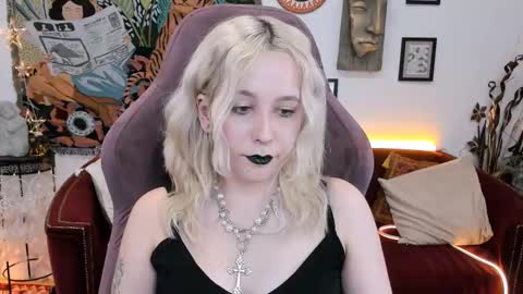 Snapshot of tollimoll chatting on February 13, 2025, 2:20 pm Tolli Moll online show from February 13, 2025, 2:20 pm