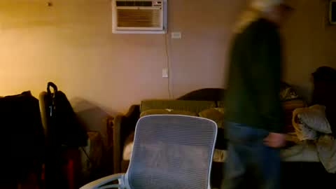 tom112292014 online show from January 10, 2025, 2:04 am