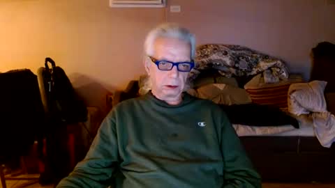 tom112292014 online show from January 11, 2025, 12:50 pm