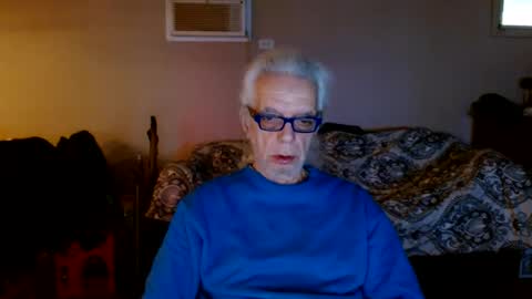 tom112292014 online show from January 29, 2025, 12:56 pm