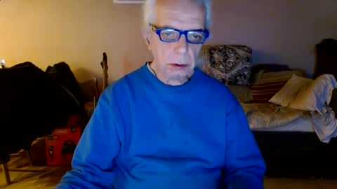 tom112292014 online show from February 10, 2025, 1:33 pm