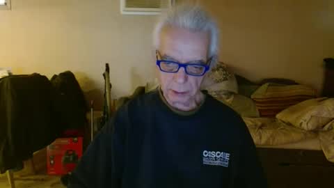 tom112292014 online show from March 9, 2025, 1:15 pm