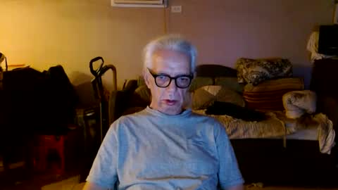 tom112292014 online show from September 16, 2025, 11:33 am