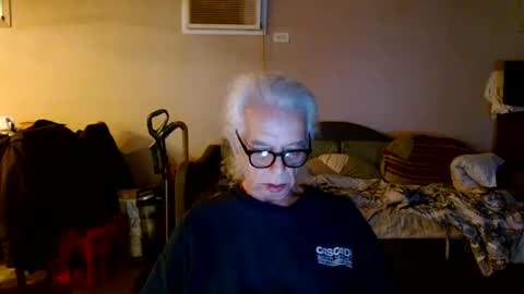 tom112292014 online show from November 2, 2025, 8:33 pm