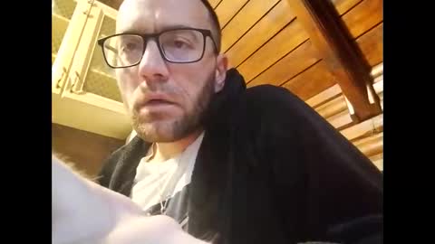 tom8312 online show from January 21, 2025, 7:04 am