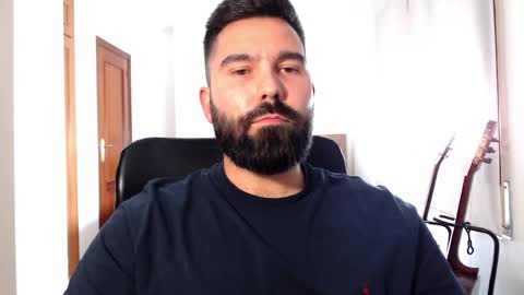 Snapshot of tom_bearded chatting on May 4, 2026, 3:30 pm Tom online show from May 4, 2026, 3:30 pm