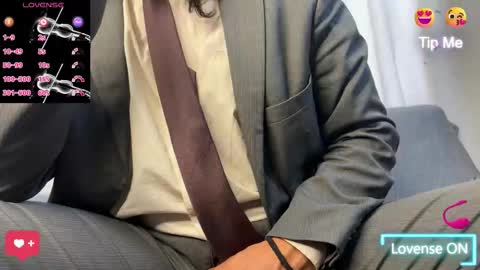 TOM online show from November 16, 2025, 1:49 pm