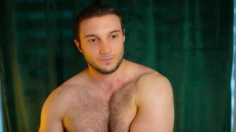Tom online show from May 29, 2026, 3:32 pm