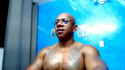 Snapshot of tom_miller chatting on May 1, 2026, 2:38 am Tom Miller online show from May 1, 2026, 2:38 am