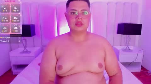 Snapshot of tom_silver_ chatting on December 12, 2024, 9:26 pm Tom Silver online show from December 12, 2024, 9:26 pm