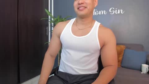 Tom Sin online show from December 27, 2024, 2:54 pm