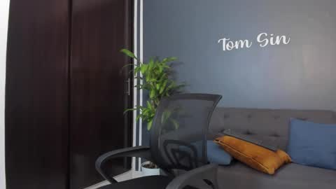 Tom Sin online show from January 6, 2025, 5:59 pm