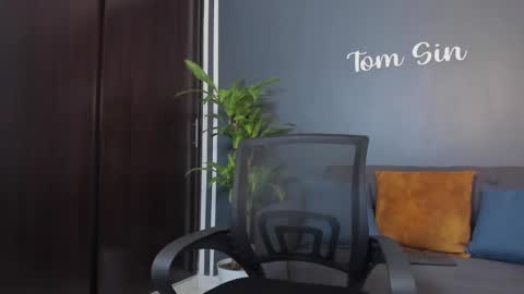 Tom Sin online show from January 11, 2025, 6:12 pm