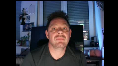 tomame_ online show from January 28, 2025, 11:50 pm