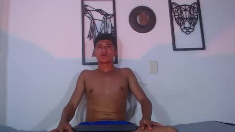 tomas_guebara online show from October 17, 2025, 6:54 pm