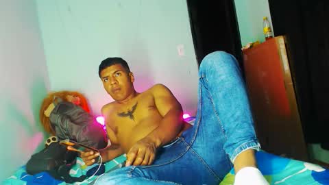 SANTY online show from February 10, 2026, 11:31 pm