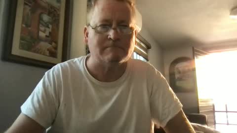 Hola online show from January 3, 2025, 4:59 pm