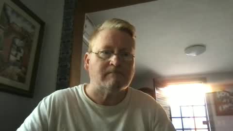 Hola online show from January 7, 2025, 3:23 pm