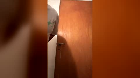 tomassshelby online show from May 6, 2026, 11:43 pm