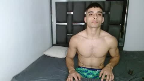 tomaz_18 online show from March 19, 2026, 1:20 am