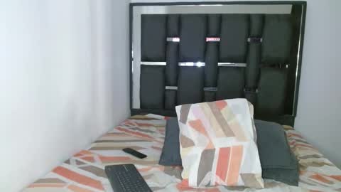 tomaz_18 online show from March 24, 2026, 5:29 pm