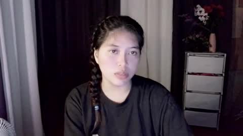 Snapshot of tombalita chatting on June 12, 2026, 1:32 pm mika online show from June 12, 2026, 1:32 pm