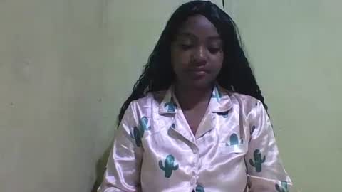 tomboasy online show from October 7, 2025, 10:18 pm
