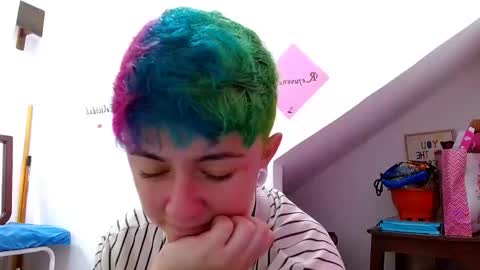 Snapshot of tomboyblue chatting on October 26, 2025, 3:07 pm Blue online show from October 26, 2025, 3:07 pm