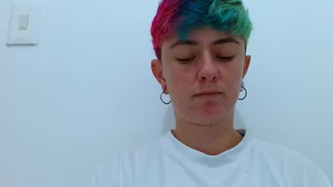 Snapshot of tomboyblue chatting on November 11, 2025, 2:22 am Blue online show from November 11, 2025, 2:22 am